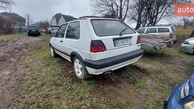 Белый Фольксваген Гольф, объемом двигателя 1.27 л и пробегом 540 тыс. км за 800 $, фото 4 на Automoto.ua