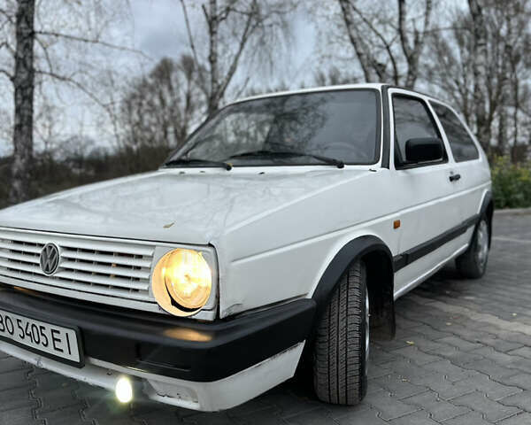 Белый Фольксваген Гольф, объемом двигателя 1.6 л и пробегом 225 тыс. км за 1150 $, фото 10 на Automoto.ua