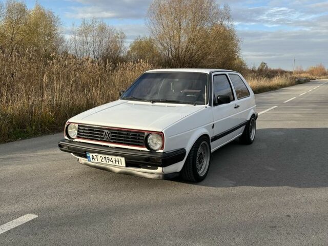 Білий Фольксваген Гольф, об'ємом двигуна 1.3 л та пробігом 50 тис. км за 2500 $, фото 2 на Automoto.ua