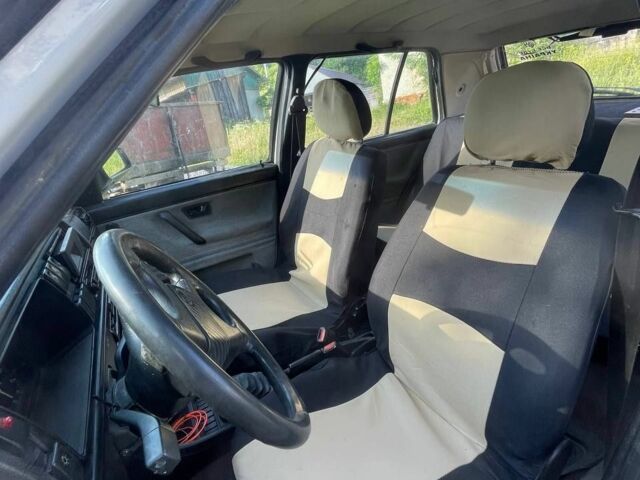 Білий Фольксваген Гольф, об'ємом двигуна 1.8 л та пробігом 999 тис. км за 700 $, фото 4 на Automoto.ua