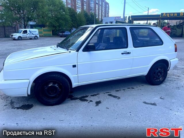 Білий Фольксваген Гольф, об'ємом двигуна 1.8 л та пробігом 200 тис. км за 1800 $, фото 2 на Automoto.ua