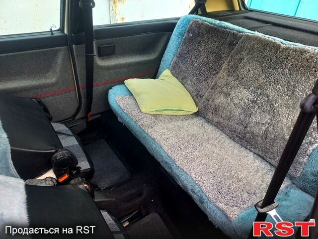 Белый Фольксваген Гольф, объемом двигателя 1.6 л и пробегом 0 тыс. км за 3200 $, фото 10 на Automoto.ua