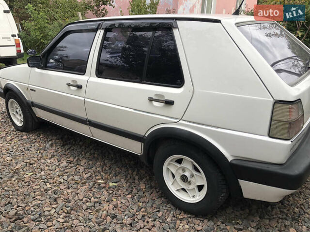 Белый Фольксваген Гольф, объемом двигателя 1.6 л и пробегом 339 тыс. км за 2750 $, фото 7 на Automoto.ua