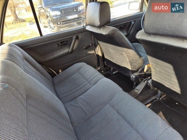 Білий Фольксваген Гольф, об'ємом двигуна 1.27 л та пробігом 200 тис. км за 1300 $, фото 17 на Automoto.ua