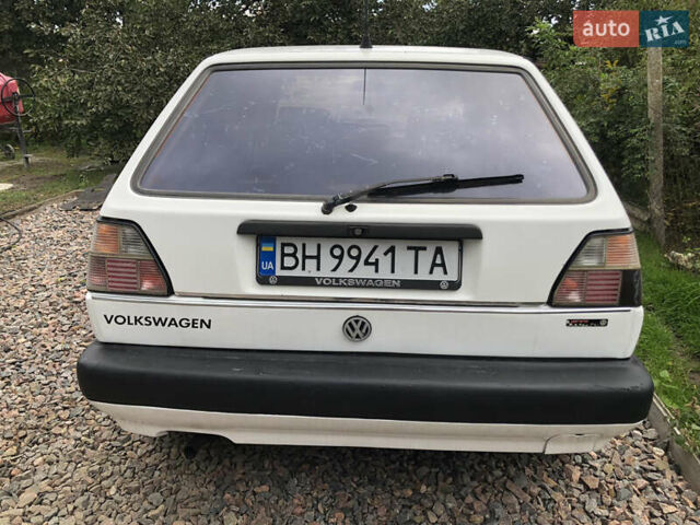 Белый Фольксваген Гольф, объемом двигателя 1.6 л и пробегом 339 тыс. км за 2750 $, фото 6 на Automoto.ua