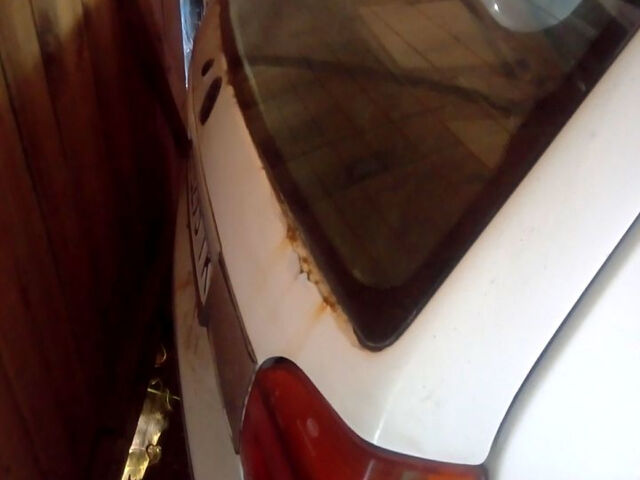 Білий Фольксваген Гольф, об'ємом двигуна 1.8 л та пробігом 100 тис. км за 2150 $, фото 7 на Automoto.ua