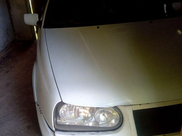 Білий Фольксваген Гольф, об'ємом двигуна 1.8 л та пробігом 100 тис. км за 2150 $, фото 3 на Automoto.ua