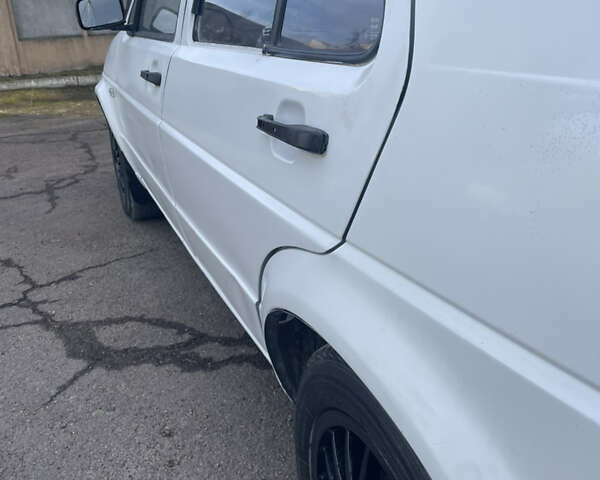 Белый Фольксваген Гольф, объемом двигателя 1.8 л и пробегом 400 тыс. км за 800 $, фото 19 на Automoto.ua