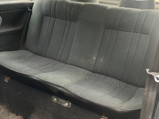 Білий Фольксваген Гольф, об'ємом двигуна 1.6 л та пробігом 400 тис. км за 1210 $, фото 3 на Automoto.ua