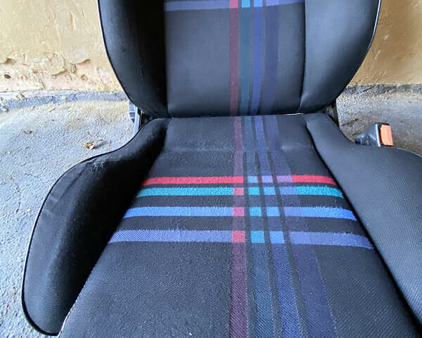 Белый Фольксваген Гольф, объемом двигателя 1.78 л и пробегом 160 тыс. км за 2100 $, фото 19 на Automoto.ua