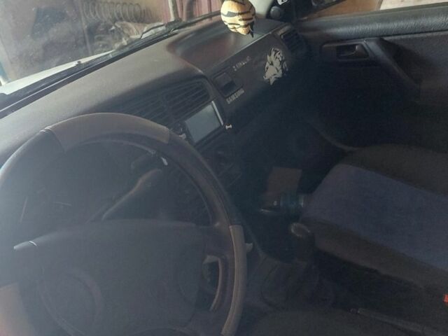 Белый Фольксваген Гольф, объемом двигателя 1.8 л и пробегом 211 тыс. км за 839 $, фото 6 на Automoto.ua