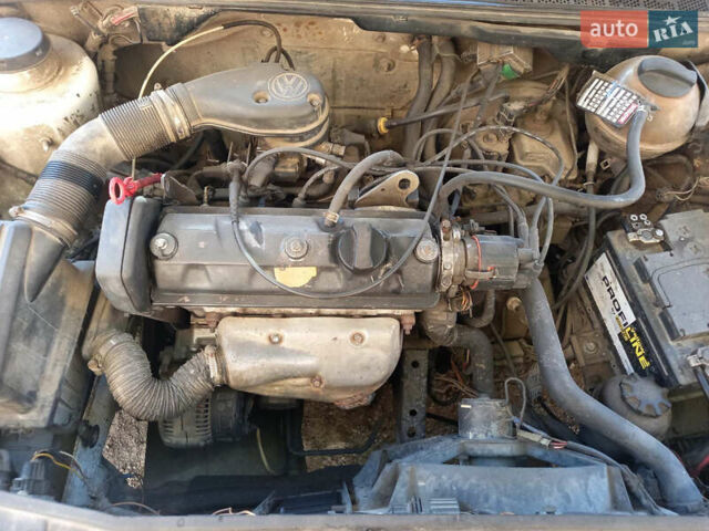 Белый Фольксваген Гольф, объемом двигателя 1.4 л и пробегом 580 тыс. км за 2300 $, фото 9 на Automoto.ua