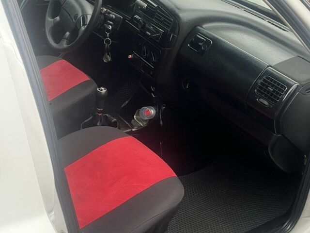 Білий Фольксваген Гольф, об'ємом двигуна 1.9 л та пробігом 48 тис. км за 2300 $, фото 6 на Automoto.ua