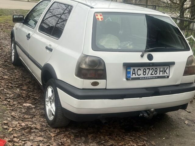 Білий Фольксваген Гольф, об'ємом двигуна 1.9 л та пробігом 48 тис. км за 2300 $, фото 3 на Automoto.ua