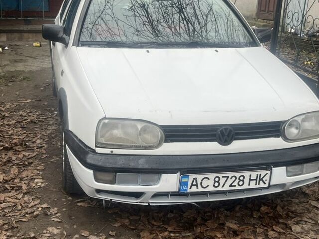 Білий Фольксваген Гольф, об'ємом двигуна 1.9 л та пробігом 48 тис. км за 2300 $, фото 1 на Automoto.ua