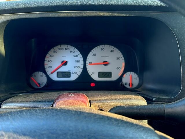 Белый Фольксваген Гольф, объемом двигателя 1.4 л и пробегом 280 тыс. км за 1800 $, фото 9 на Automoto.ua