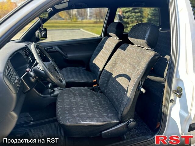 Білий Фольксваген Гольф, об'ємом двигуна 1.8 л та пробігом 216 тис. км за 3399 $, фото 8 на Automoto.ua