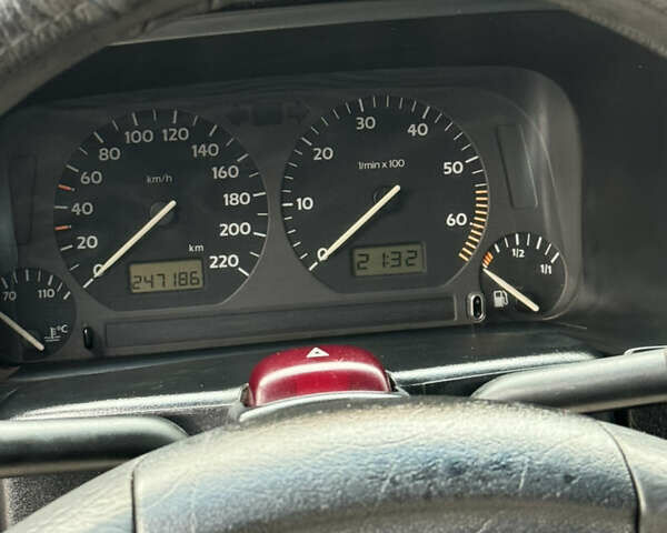 Белый Фольксваген Гольф, объемом двигателя 1.4 л и пробегом 247 тыс. км за 3200 $, фото 8 на Automoto.ua