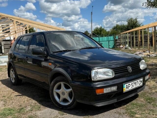 Белый Фольксваген Гольф, объемом двигателя 1.4 л и пробегом 259 тыс. км за 3000 $, фото 2 на Automoto.ua