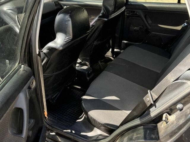 Белый Фольксваген Гольф, объемом двигателя 1.4 л и пробегом 259 тыс. км за 3000 $, фото 12 на Automoto.ua