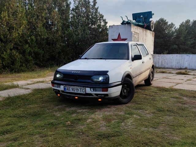 Белый Фольксваген Гольф, объемом двигателя 1.9 л и пробегом 600 тыс. км за 3500 $, фото 6 на Automoto.ua