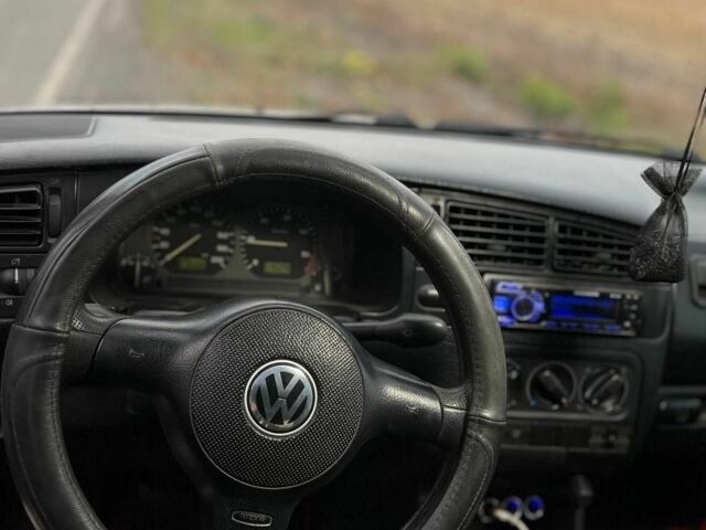 Белый Фольксваген Гольф, объемом двигателя 1.9 л и пробегом 600 тыс. км за 3500 $, фото 5 на Automoto.ua