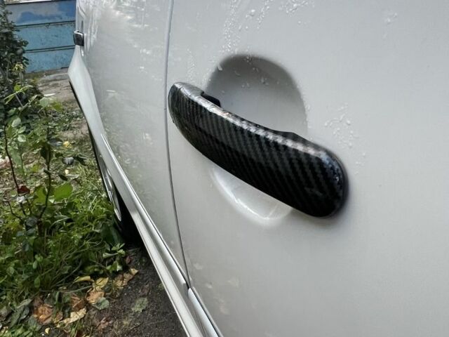 Белый Фольксваген Гольф, объемом двигателя 1.6 л и пробегом 301 тыс. км за 3500 $, фото 14 на Automoto.ua