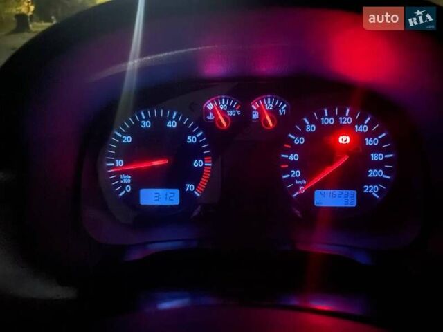 Белый Фольксваген Гольф, объемом двигателя 1.39 л и пробегом 416 тыс. км за 3800 $, фото 8 на Automoto.ua