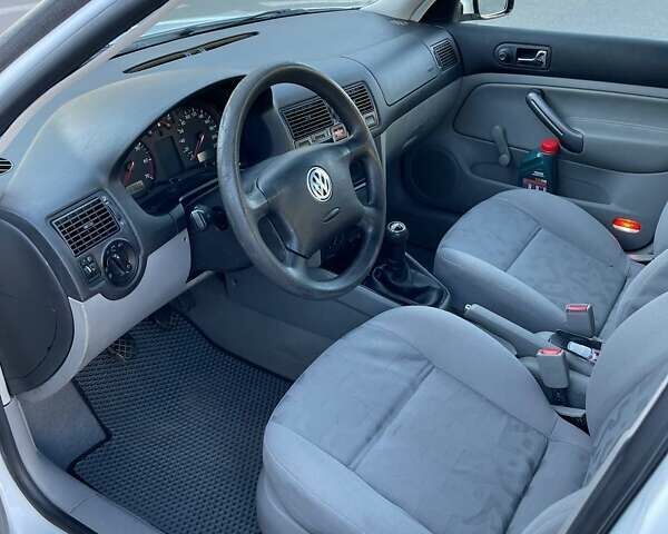 Білий Фольксваген Гольф, об'ємом двигуна 1.4 л та пробігом 226 тис. км за 4600 $, фото 10 на Automoto.ua