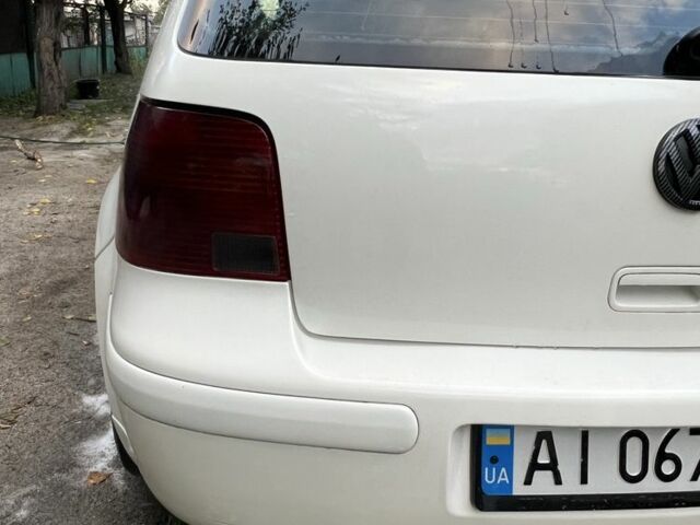 Белый Фольксваген Гольф, объемом двигателя 1.6 л и пробегом 301 тыс. км за 3500 $, фото 19 на Automoto.ua