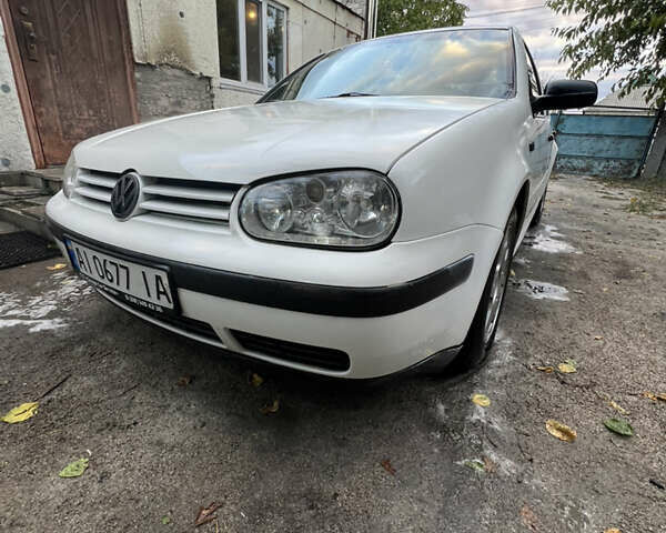 Фольксваген Гольф 1998 в Петропавловке на Automoto.ua Белый Фольксваген Гольф, объемом двигателя 1.59 л и пробегом 300 тыс. км за 4500 $, фото 3 на Automoto.ua