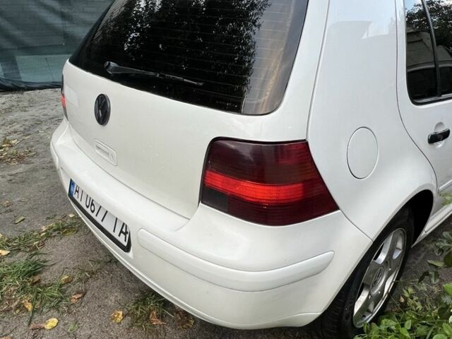 Белый Фольксваген Гольф, объемом двигателя 1.6 л и пробегом 301 тыс. км за 3500 $, фото 15 на Automoto.ua