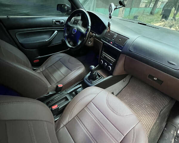 Фольксваген Гольф 1998 в Петропавловке на Automoto.ua Белый Фольксваген Гольф, объемом двигателя 1.59 л и пробегом 300 тыс. км за 4500 $, фото 15 на Automoto.ua