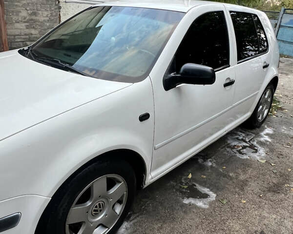 Фольксваген Гольф 1998 в Петропавловке на Automoto.ua Белый Фольксваген Гольф, объемом двигателя 1.59 л и пробегом 300 тыс. км за 4500 $, фото 4 на Automoto.ua