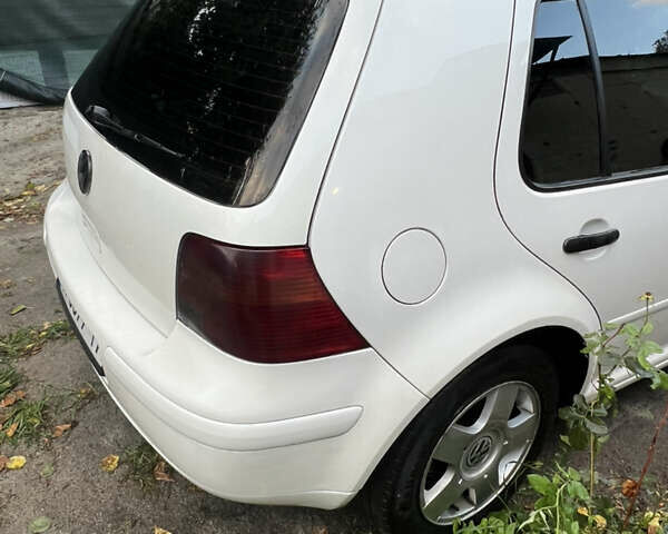 Фольксваген Гольф 1998 в Петропавловке на Automoto.ua Белый Фольксваген Гольф, объемом двигателя 1.59 л и пробегом 300 тыс. км за 4500 $, фото 10 на Automoto.ua