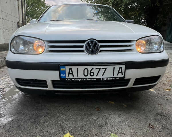 Фольксваген Гольф 1998 в Петропавловке на Automoto.ua Белый Фольксваген Гольф, объемом двигателя 1.59 л и пробегом 300 тыс. км за 4500 $, фото 25 на Automoto.ua