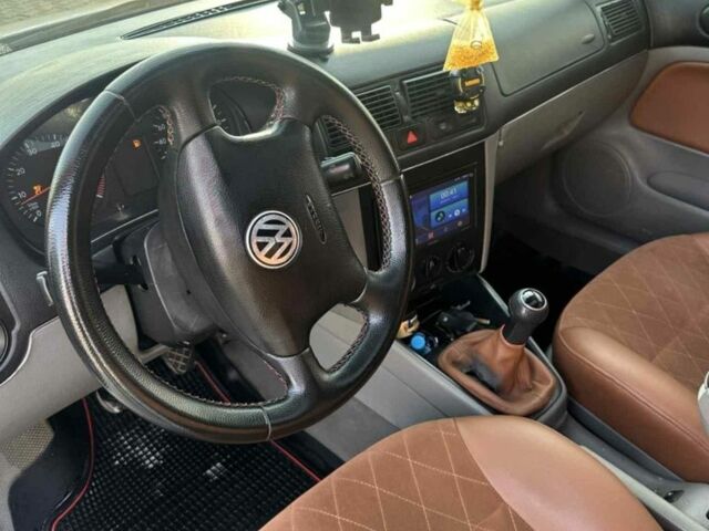 Белый Фольксваген Гольф, объемом двигателя 1.4 л и пробегом 263 тыс. км за 3700 $, фото 7 на Automoto.ua