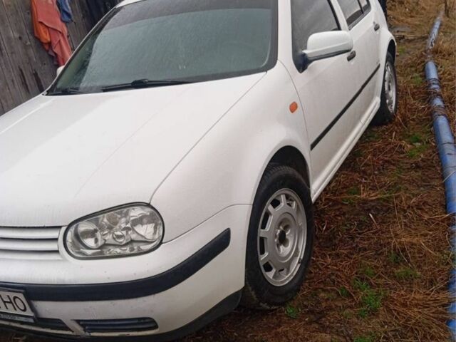 Білий Фольксваген Гольф, об'ємом двигуна 1.4 л та пробігом 400 тис. км за 2500 $, фото 2 на Automoto.ua