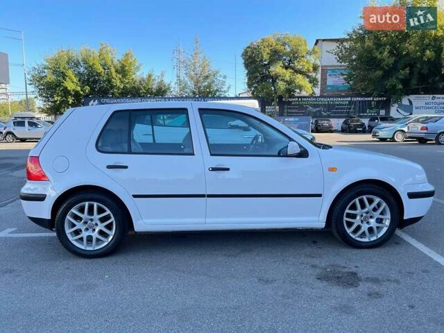 Білий Фольксваген Гольф, об'ємом двигуна 1.4 л та пробігом 226 тис. км за 4600 $, фото 12 на Automoto.ua