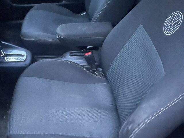 Белый Фольксваген Гольф, объемом двигателя 1.6 л и пробегом 320 тыс. км за 3250 $, фото 11 на Automoto.ua