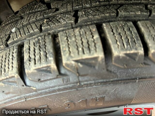 Белый Фольксваген Гольф, объемом двигателя 1.9 л и пробегом 290 тыс. км за 3850 $, фото 7 на Automoto.ua