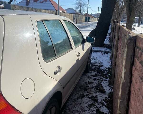 Білий Фольксваген Гольф, об'ємом двигуна 1.9 л та пробігом 450 тис. км за 1450 $, фото 4 на Automoto.ua