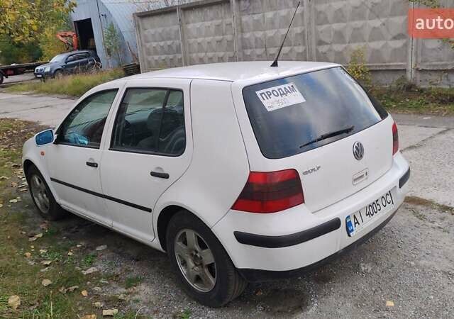 Белый Фольксваген Гольф, объемом двигателя 1.4 л и пробегом 319 тыс. км за 3500 $, фото 13 на Automoto.ua