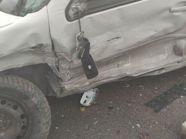 Белый Фольксваген Гольф, объемом двигателя 2 л и пробегом 200 тыс. км за 1500 $, фото 7 на Automoto.ua