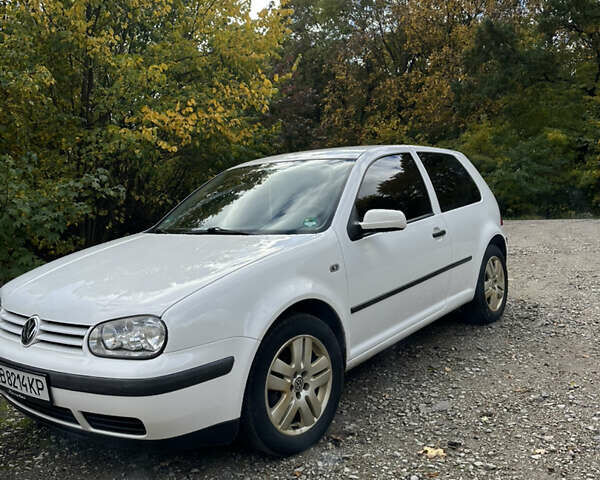 Фольксваген Гольф 2001 у Вінниці на Automoto.ua Білий Фольксваген Гольф, об'ємом двигуна 1.6 л та пробігом 220 тис. км за 5200 $, фото 2 на Automoto.ua