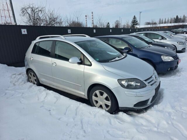 Белый Фольксваген Гольф, объемом двигателя 1.6 л и пробегом 200 тыс. км за 3550 $, фото 8 на Automoto.ua