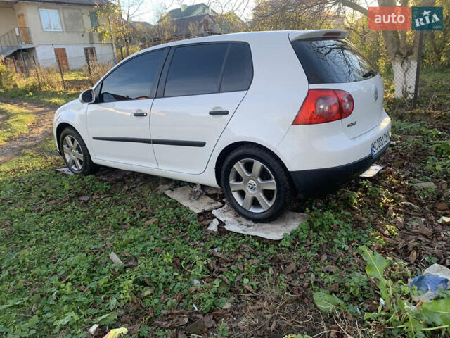 Белый Фольксваген Гольф, объемом двигателя 1.97 л и пробегом 290 тыс. км за 5300 $, фото 4 на Automoto.ua