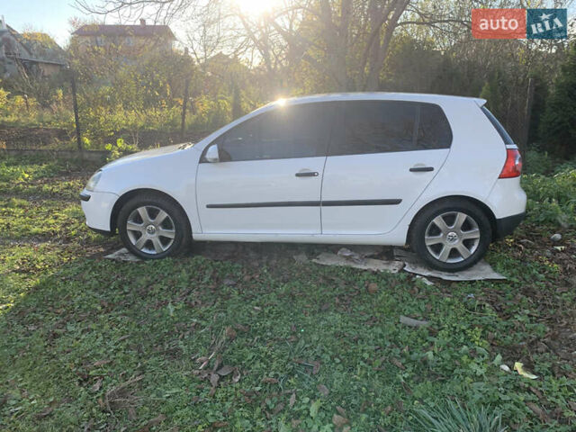 Белый Фольксваген Гольф, объемом двигателя 1.97 л и пробегом 290 тыс. км за 5300 $, фото 5 на Automoto.ua