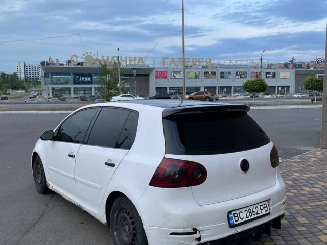 Белый Фольксваген Гольф, объемом двигателя 2 л и пробегом 380 тыс. км за 3200 $, фото 5 на Automoto.ua