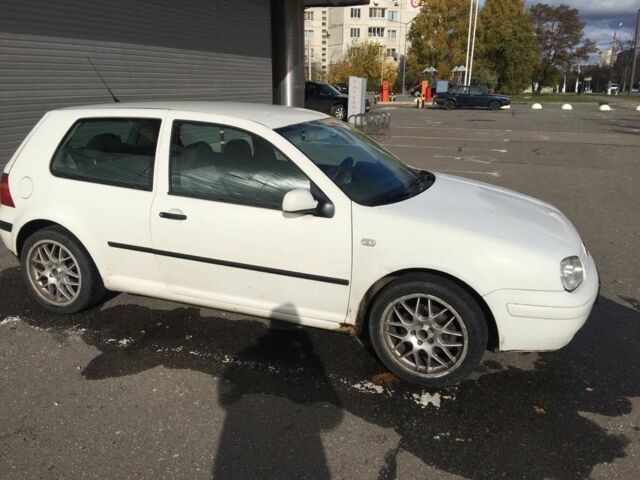 Белый Фольксваген Гольф, объемом двигателя 0 л и пробегом 3 тыс. км за 2100 $, фото 3 на Automoto.ua